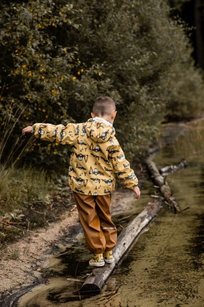 CeLaVi Regenanzug Baggerlader Traktor 2 Teile Strohgelb/nougat 5 CeLaVi Regenanzug Baggerlader Traktor 2 Teile Strohgelb/nougat – Bild 3