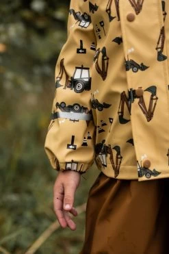 CeLaVi Regenset Traktor Baggerlader Zweiteiler Regenanzug Strohgelb/schwarz -Baby Produkte Geschäft CELAVI SS22 27 1280x1280 5